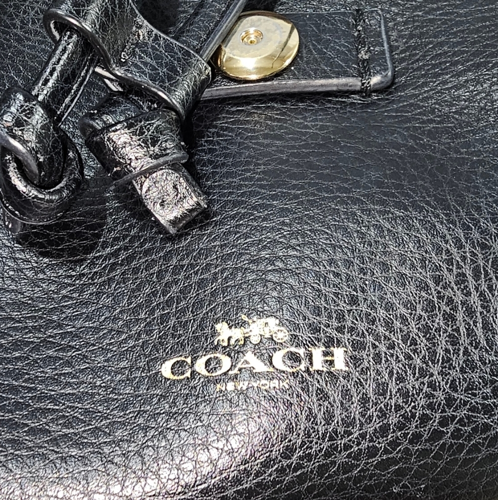 🖤 Authentic Coach Mini Rucksack – Black Pebbled Leather | Gold Hardware | 2017 - Picture 5 of 10